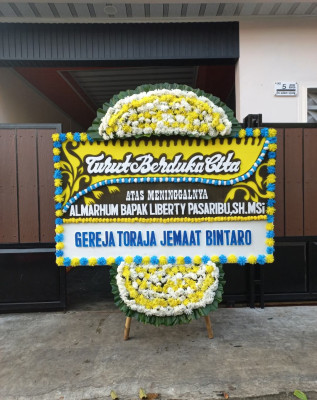 Papan Bunga Duka di Anggana